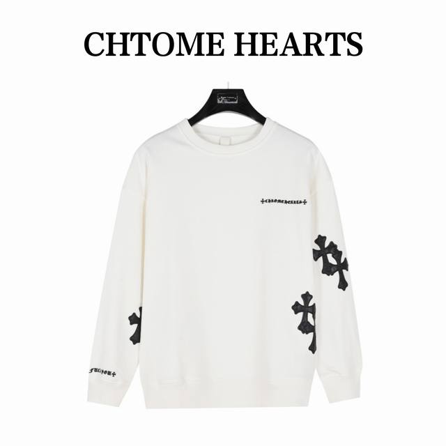 Chrome Hearts 克罗心 24Fw 皮标十字架贴饰刺绣圆领卫衣 CH24秋冬新款贴皮十字架花簇卫衣，克罗心带有中世纪的宗教精神， 那么十字架图案便必不