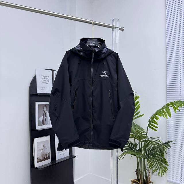 AR-黑色 ARC'TERYX Beta Jacket Lady 轻量防风防水男女同款硬壳冲锋衣 颜色：寂寥橙 芯片灰 藏紫色 黑色 生铭绿 尺码：S-XXL