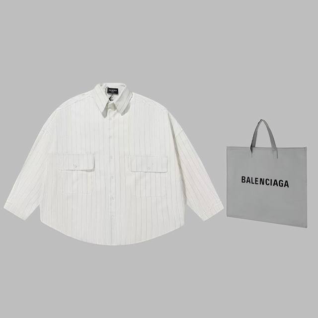 可配手提袋5 24秋冬设计师款新款巴黎 BALENCIAGA 竖条蝙蝠袖外套 立体纸飞机 点缀 全衣包边埋夹 SMLXl