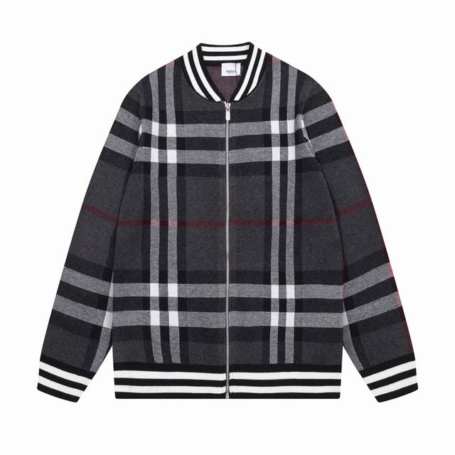 BURBERRY 巴宝莉。拼色格子拉链外套.经典拼色 全部对色定染含羊毛的棉纱线，柔软亲肤，双层针织很厚实，手感无敌好，拿到手里就能感受出它的质感随便一套就能出