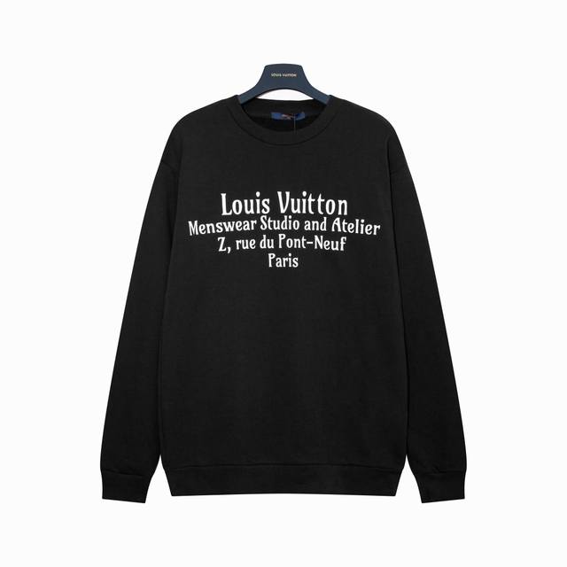 LOUIS VUITTON*路易威登 LV秀场员工字母大logo圆领卫衣 面料采用460克活性黑定染抓毛底纯棉面料 取材用双面拉绒棉布 棉布经过拉绒后表面呈现丰