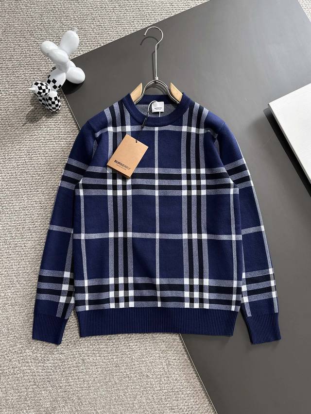 BURBERRY* 巴宝莉 男女同款 24ss经典格子针织毛衣 订织精梳包芯纱面料 定染线沙 进口机横织 订织滚边螺纹 YB还原五金辅料 颜色 宝蓝 SIZE：