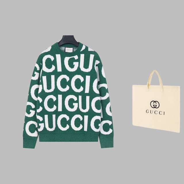 可配手提袋5 Gucci 果绿色字母提花圆领毛衣 对色定染混纺羊毛纱线，搭配对色定染混纺羊毛。混纺羊毛毛料由羊毛与绵羊毛混纺制成纱线，通常具有保暖、柔软和舒适的