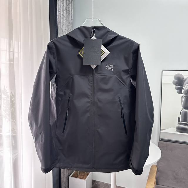 Jk硬壳系列 Arcteryx｜始祖鸟24S｜Beta系列｜Jacket纯色拉链连帽｜户外远足 防水防风透气冲锋衣 尺码：S、M、L、XL、XXL、 产品颜色：