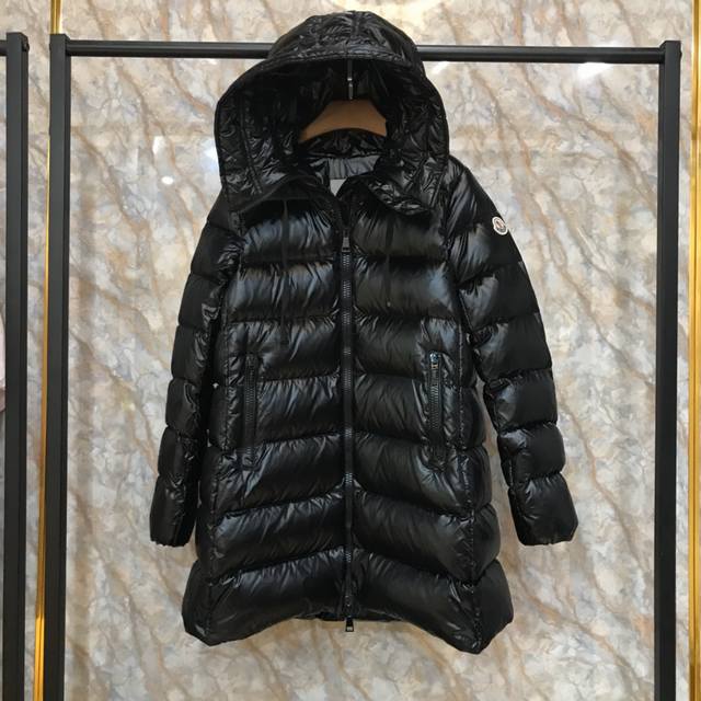 Moncler. 娃娃款 黑色 1234码