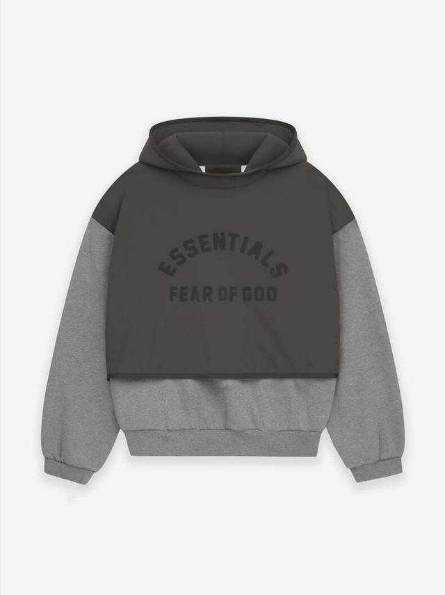 顶级版本FEAR OF GOD ESSENTIALS 第九季圆弧假两件硅胶连帽卫衣 作为当下超火的美国高街潮牌，FOG独特的街头哥德风格、没有夸张的设计图案、采